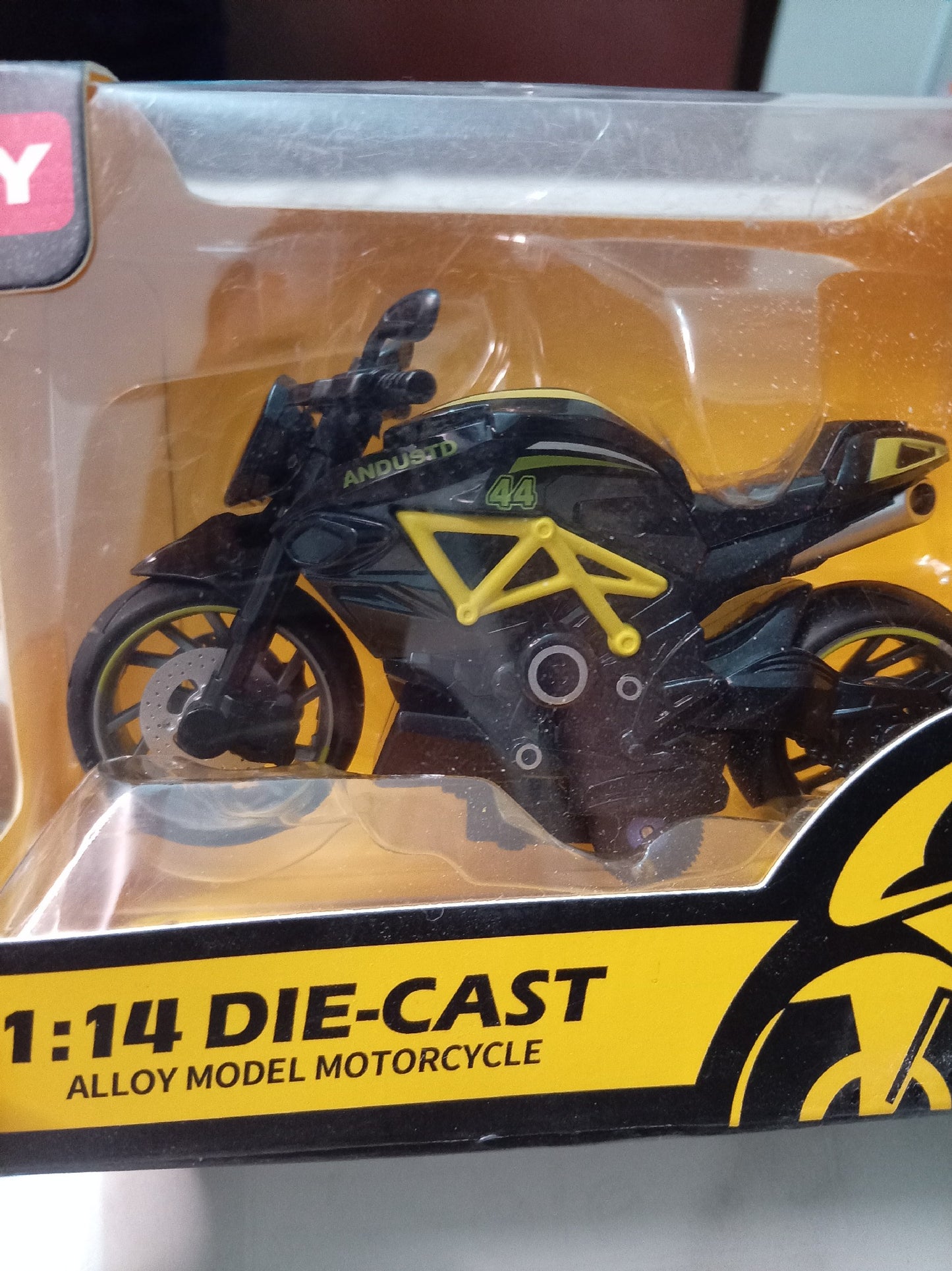 Die-Cast Alloy Pull Back Motorcycle Toy featuring a premium metal body